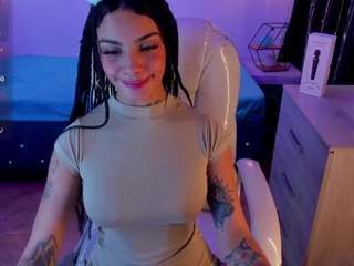 Mia-Kenner nude in hot Live Sex Chat