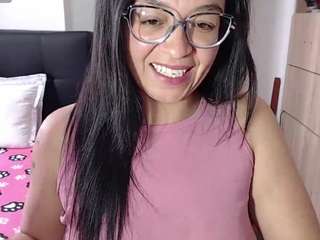 miialatin95 nude in hot Live Sex Chat