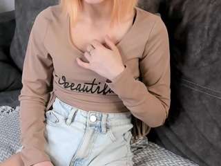 BrittDumford nude in hot Live Sex Chat