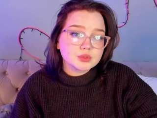 Eva-Wonderland nude in hot Live Sex Chat