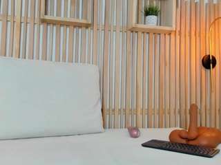 Noami nude in hot Live Sex Chat