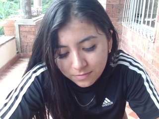 thamaralove nude in hot Live Sex Chat
