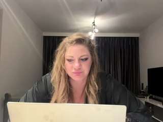 VeliaBloom69 nude in hot Live Sex Chat