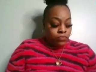 yourthroatfairy nude in hot Live Sex Chat