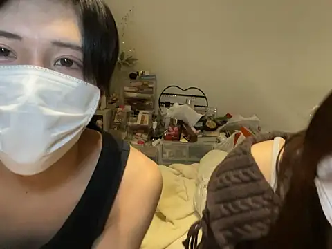 yuura_yura naked stripping on cam for live sex video chat