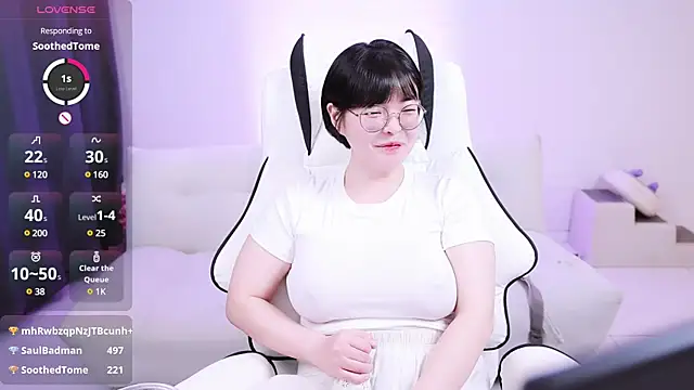 choiyuee naked stripping on cam for live sex video chat