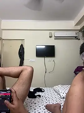 Its_me_siya naked stripping on cam for live sex video chat