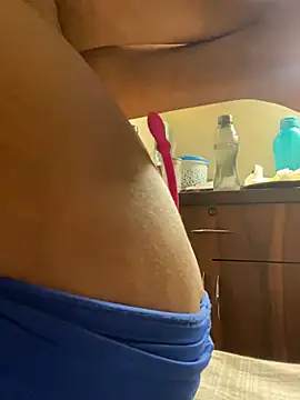 Lisa_richards naked stripping on cam for live sex video chat