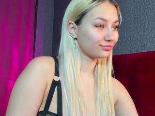 Mary-Blair nude in hot Live Sex Chat