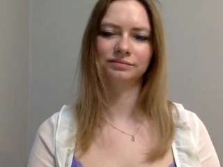 MillieDesire nude in hot Live Sex Chat