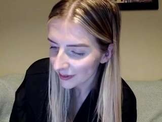 MillymaeeX nude in hot Live Sex Chat