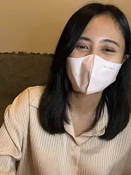 runrunchan_ naked stripping on cam for live sex video chat