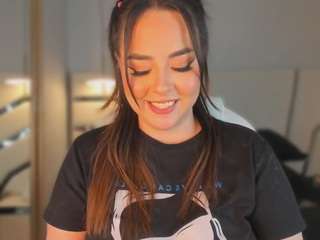 Alyn-Moon nude in hot Live Sex Chat