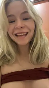 Cum_girlss naked stripping on cam for live sex video chat