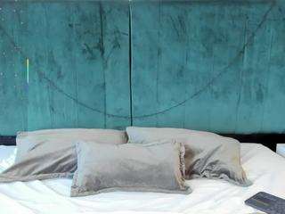 MiluThomas01 nude in hot Live Sex Chat