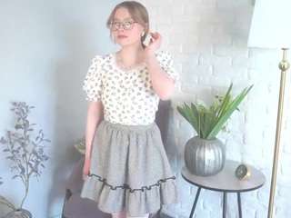 PhyllisHallett nude in hot Live Sex Chat