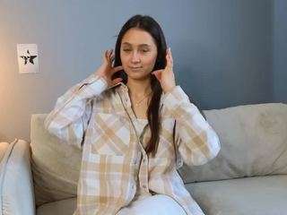 WilonaAllenson nude in hot Live Sex Chat