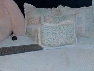 abbyy-rouxx nude in hot Live Sex Chat