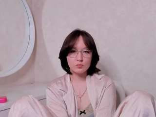 AlbertaGossett nude in hot Live Sex Chat