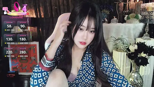 Alice-777 naked stripping on cam for live sex video chat