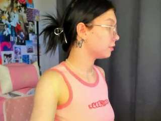Debbie-Gallagher nude in hot Live Sex Chat