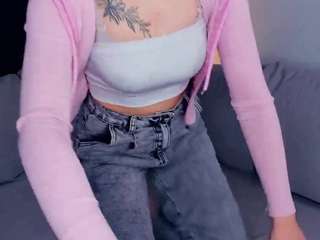 EdinaAlder nude in hot Live Sex Chat