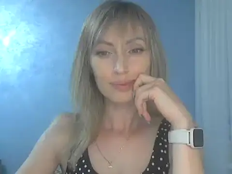EffectMaya naked stripping on cam for live sex video chat