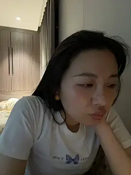 haiyan125216 naked stripping on cam for live sex video chat