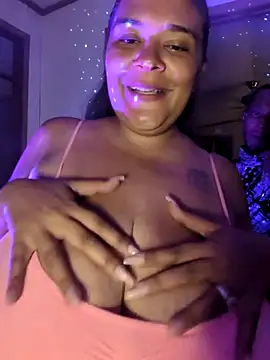 Mrsaustin92 naked stripping on cam for live sex video chat