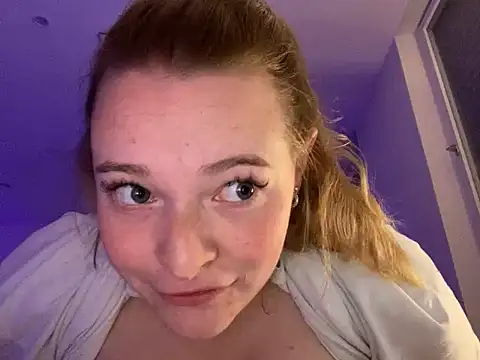 Sorelli1405 naked stripping on cam for live sex video chat
