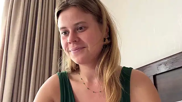 Stellamarbella naked stripping on cam for live sex video chat
