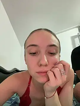 CristinaSww naked stripping on cam for live sex video chat