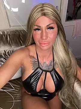Dutchhbarbie naked stripping on cam for live sex video chat