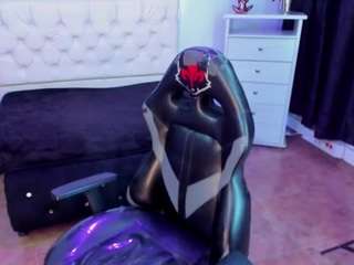 Pretty-Johnson nude in hot Live Sex Chat