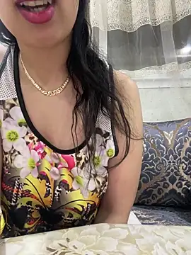 Rasha-arabic naked stripping on cam for live sex video chat