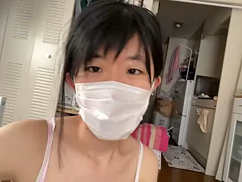 riri_riri_jp naked stripping on cam for live sex video chat