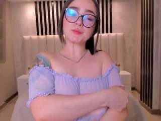 SARAH RHODES nude in hot Live Sex Chat