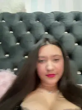 sfanta_ana naked stripping on cam for live sex video chat
