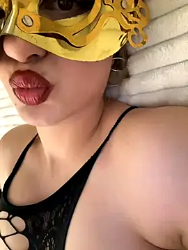 Elifeylull naked stripping on cam for live sex video chat