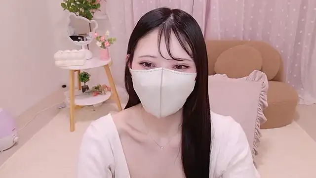 Oo_IORI naked stripping on cam for live sex video chat