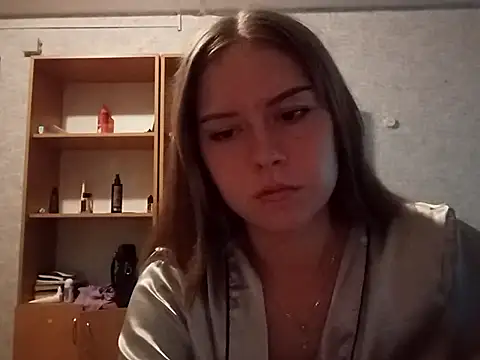 Tomyris_yuki naked stripping on cam for live sex video chat