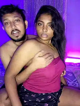 Trending_Couple naked stripping on cam for live sex video chat