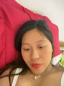 maianhcute naked stripping on cam for live sex video chat