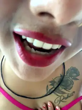 nishababybaby naked stripping on cam for live sex video chat