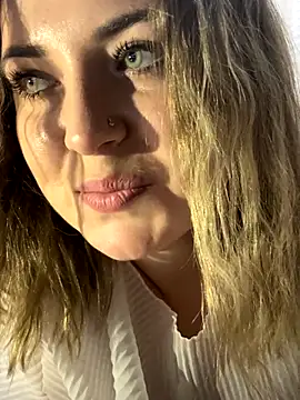 AliseShyness naked stripping on cam for live sex video chat