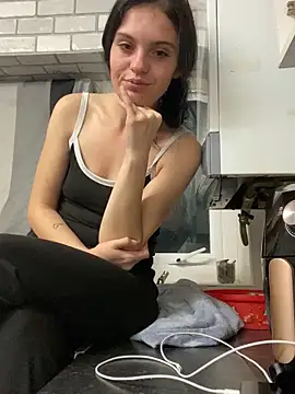 Camwithchlox naked stripping on cam for live sex video chat