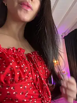 GoodGirlGoneXXX naked stripping on cam for live sex video chat