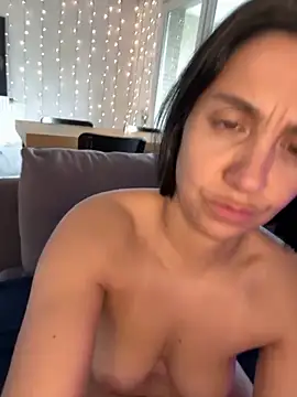 LaPetiteKim naked stripping on cam for live sex video chat