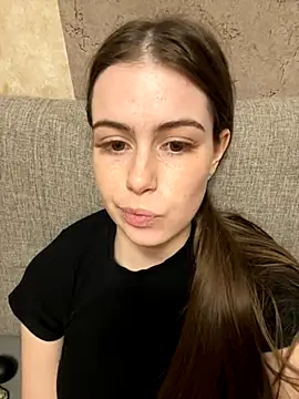 Soyyyaa naked stripping on cam for live sex video chat