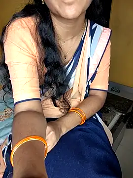 Telugu-Rowdy-pilla naked stripping on cam for live sex video chat